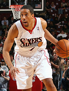 战术更加立 战术更加立