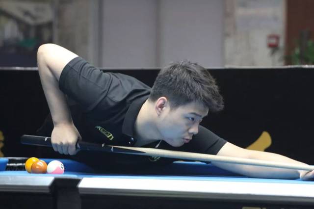 线防守对团 线防守对团