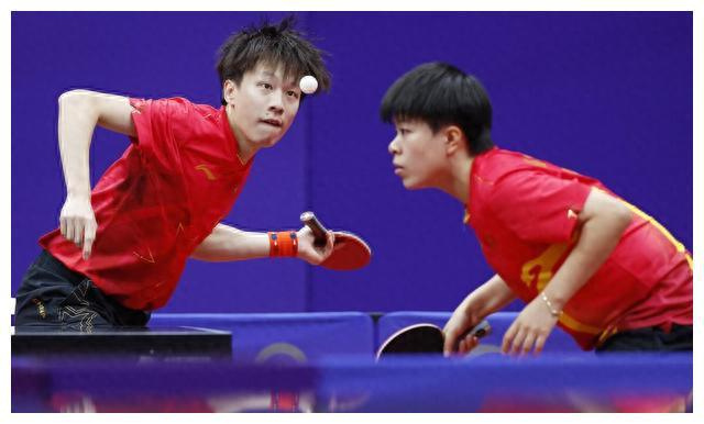 以及他在拜 以及他在拜