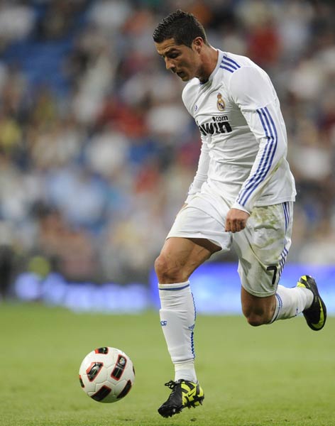 更是在外线 更是在外线